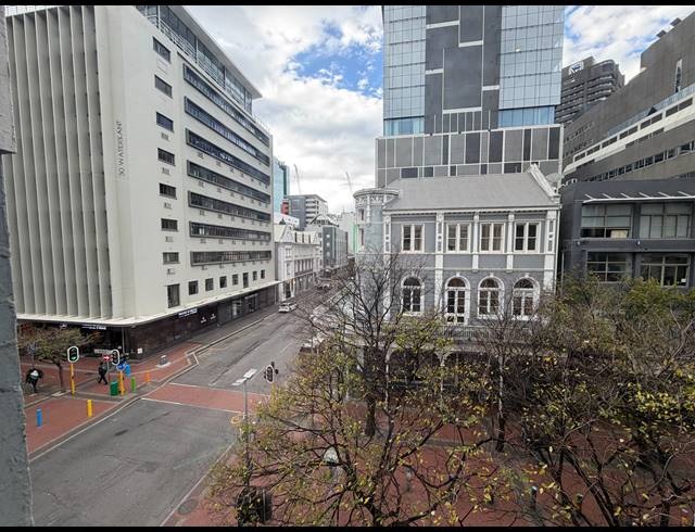 232M² BUILDING TO LET IN CAPE TOWN CITY CENTRE